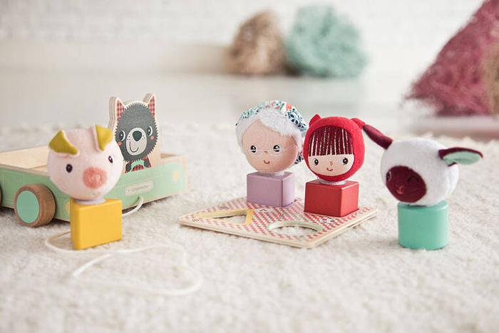 Drewniany wózek do ciągnięcia Wilk Louis LILLIPUTIENS