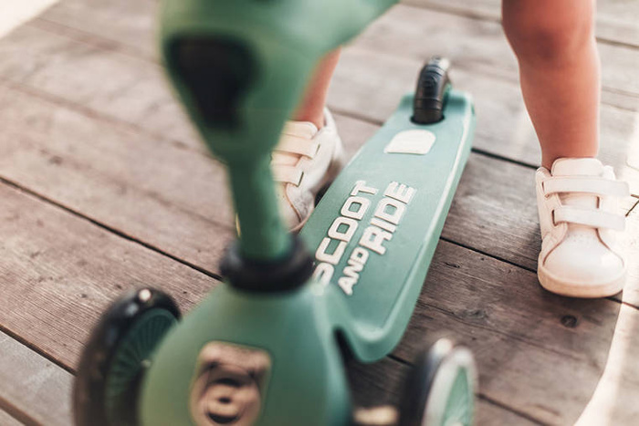 SCOOTANDRIDE Highwaykick1 2w1 Jeździk i hulajnoga 1-5 lat Forest