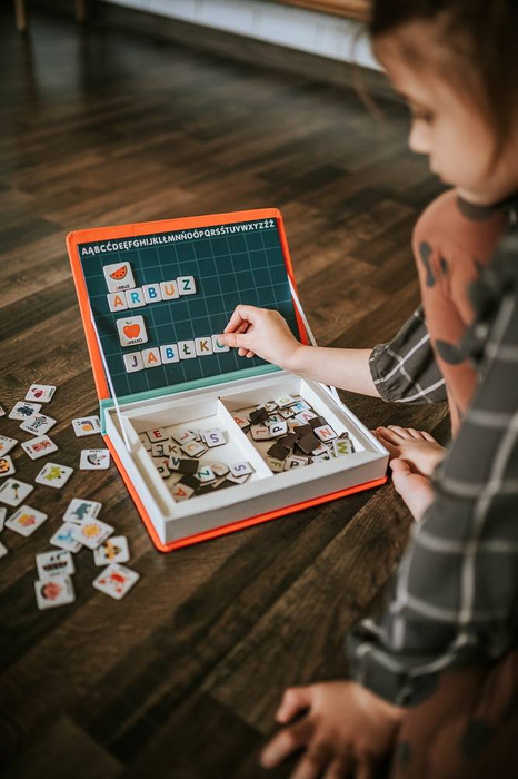 Magnetyczna układanka Polski Alfabet Magnetibook Janod