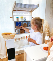 Skrzynka z mlekiem do zabawy w sklep Small Foot