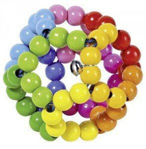 Grzechotka dla dziecka. Kolorowa kula z dzwoneczkiem Goki