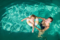 Kółko do pływania średnie 40 cm Banana Blue Quut