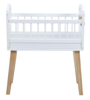 Drewniane łóżeczko dla lalki w skandynawskim stylu Astrup