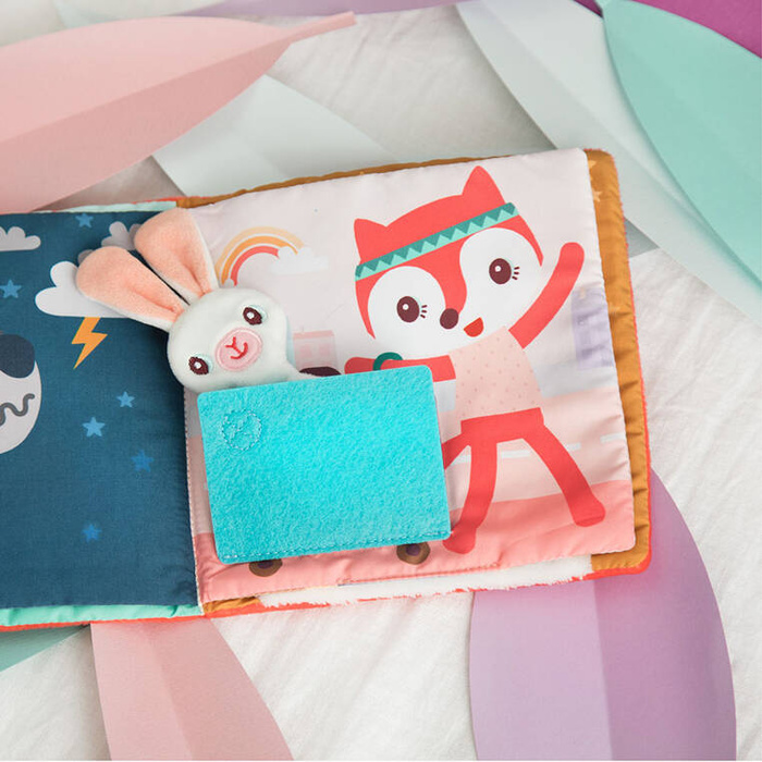 Materiałowa edukacyjna książeczka z mini przytulanką sarenka Stella i jej przytulanka LILLIPUTIENS