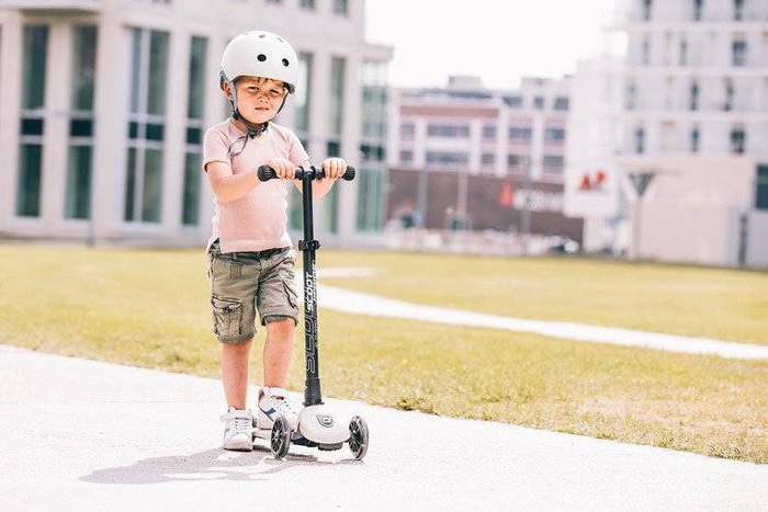 SCOOTANDRIDE Highwaykick 3 LED Hulajnoga składana ze świecącymi kółkami 3+ Ash