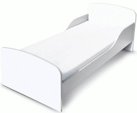 Białe łóżko dla dzieci z materacem