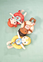 Kąpielowa zabawka laleczka z kółkiem Lena Lilliputiens