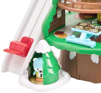 Drzewo domek alpejski stok narciarski Klorofil