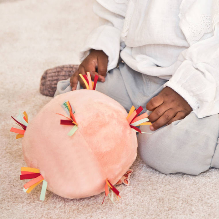 Pluszowa piłka sensoryczna z pozytywką wielofunkcyjna Sarenka Stella Lilliputiens