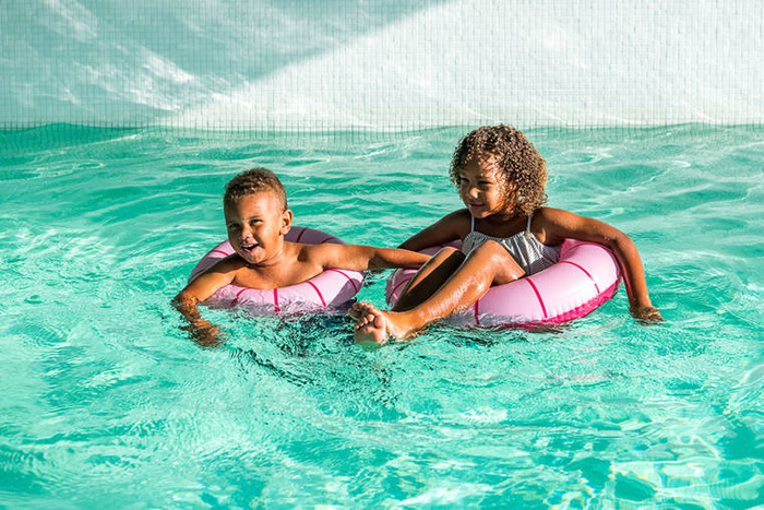 Kółko do pływania średnie 40 cm Cherry Red Quut