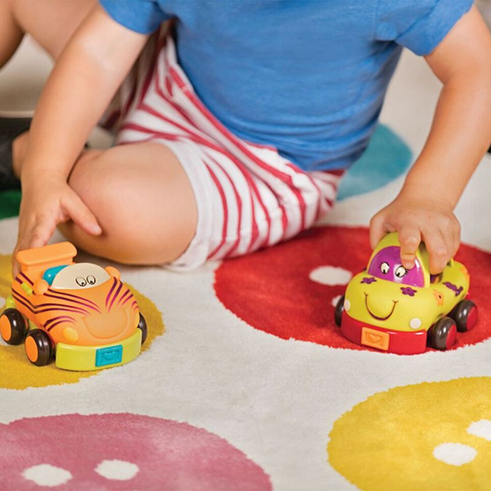 Zestaw 4 sensorycznych autek z napędem Wheeee-ls! B.Toys