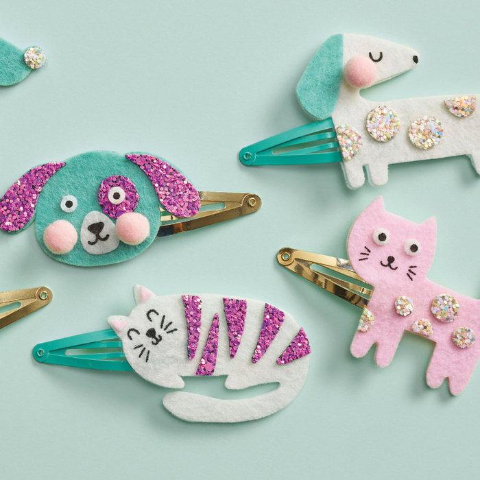Brokatowe spinki do włosów Pieski i kotki Zestaw kreatywny dla dzieci do tworzenia biżuterii Janod