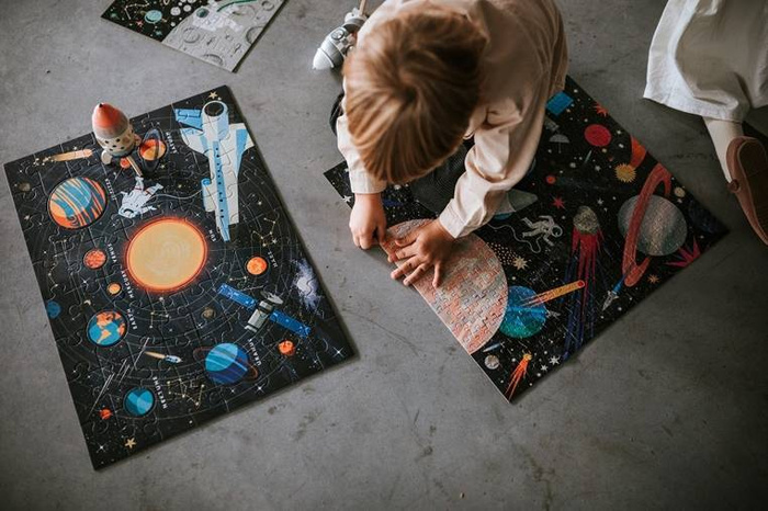 Puzzle rodzinne świecące w ciemności Kosmos 500 el Mudpuppy