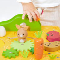 Drewniany stolik edukacyjny Farma Janod