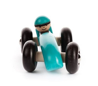 Drewniany samochód. Świetny kierowca, Bajo