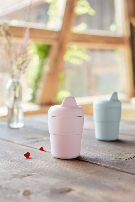 Kubek z silikonową pokrywką z dziubkiem Little Chums Pies Lassig