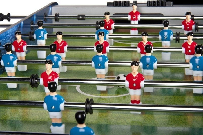 Piłkarzyki dla dzieci, duży stół do gry. Mistrzowie