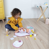 Zestaw torba do przewijania z 8 akcesoriami Janod