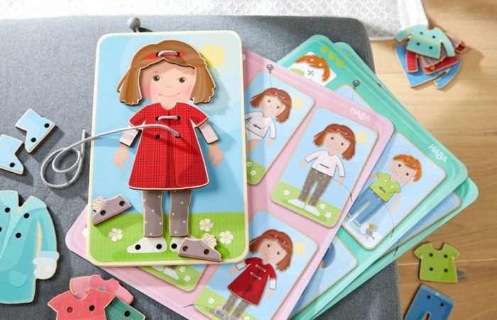 Sznurowanka Ubierz mnie Haba