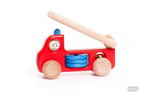 Drewniany samochód. Mała straż pożarna. BAJO