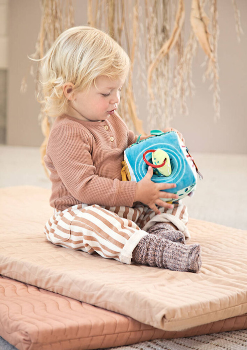 Kostka wielofunkcyjna miękka z pozytywką Dżungla Lilliputiens