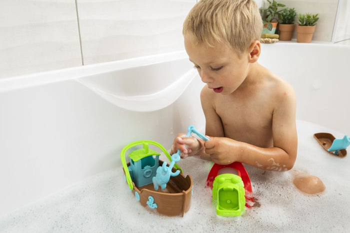 Zabawkowy kuter rybacki 3 w 1 Klorofil, statek i figurka