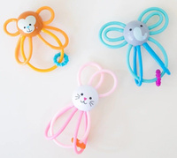 Gryzak dla dzieci Króliczek Róż Manhattan Toy