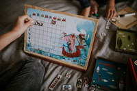 Gra dla dzieci z magnetyczną tablicą. Statki piratów, Janod