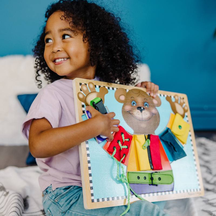 Tablica aktywności Ubierz misia Melissa and Doug