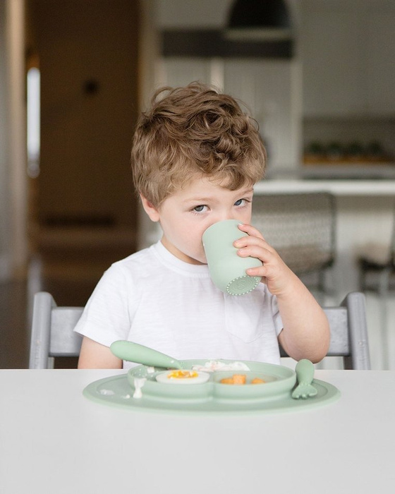 Silikonowy kubeczek Mini Cup pastelowa zieleń EZPZ