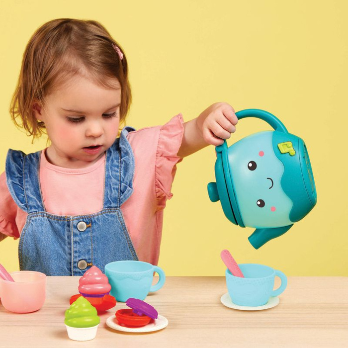 Zestaw do serwowania herbaty z efektami dźwiękowymi i świetlnymi B.Toys