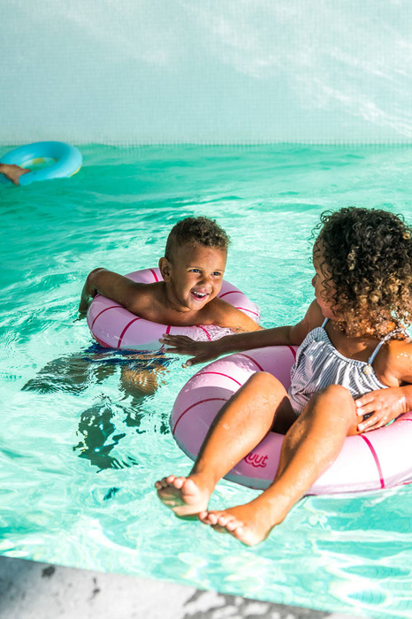 Kółko do pływania średnie 40 cm Cherry Red Quut