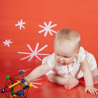 Zabawka dla niemowląt. Kolorowa forma, Manhattan Toy