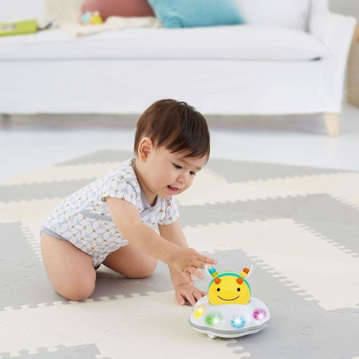 Zabawka do raczkowania Explore & More Pszczoła Skip Hop
