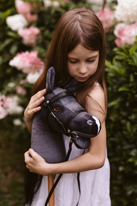 Hobby Horse Koń na kiju z otwartą buzią Blaze Astrup