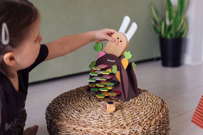 Gra strategiczna drewniana 2-4 os. Magiczna Marchewka Janod