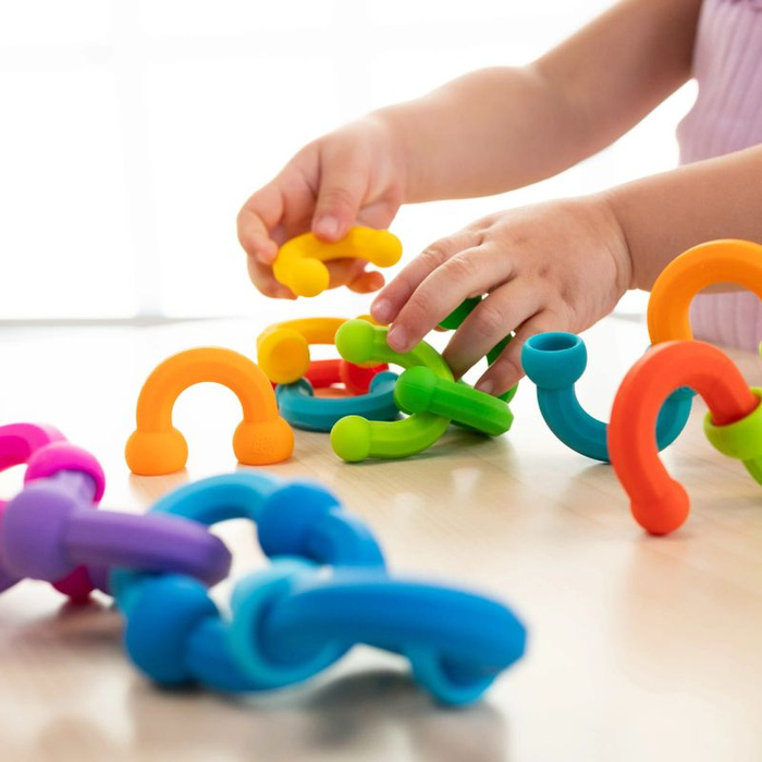 Plip Links półokrągłe klocki silikonowe Fat Brain Toys