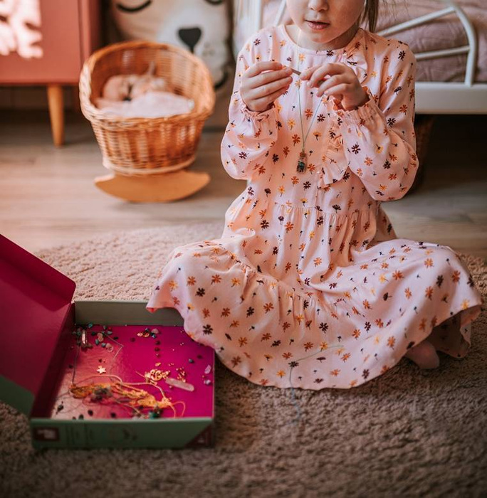 Zestaw do tworzenia biżuterii z kamieniami przynoszącymi szczęście Janod