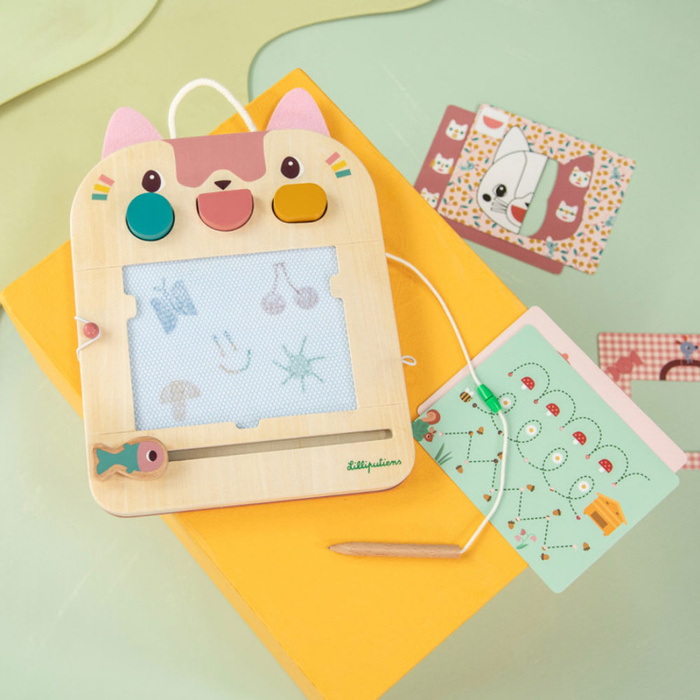 Drewniana magnetyczna Tablica-Znikopis Kotka Jeanne 18m+ Lilliputiens