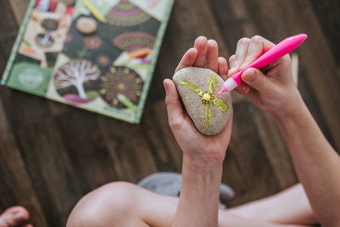 Zestaw kreatywny Malowanie kropkami 5 projektów Janod