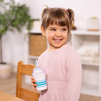 Zabawkowy zestaw barista Napoje w kubkach na wynos 16 el z wibrującym spieniaczem Melissa & Doug