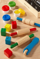 Kolorowa ciastolina z wałkami i stemplami Created by Me! Shape, Model, & Mold Melissa & Doug