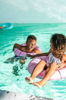 Kółko do pływania średnie 40 cm Cherry Red Quut