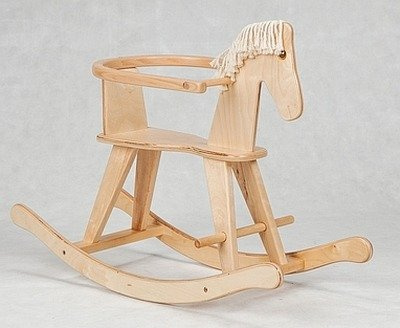 Konik na biegunach z drewna Amos