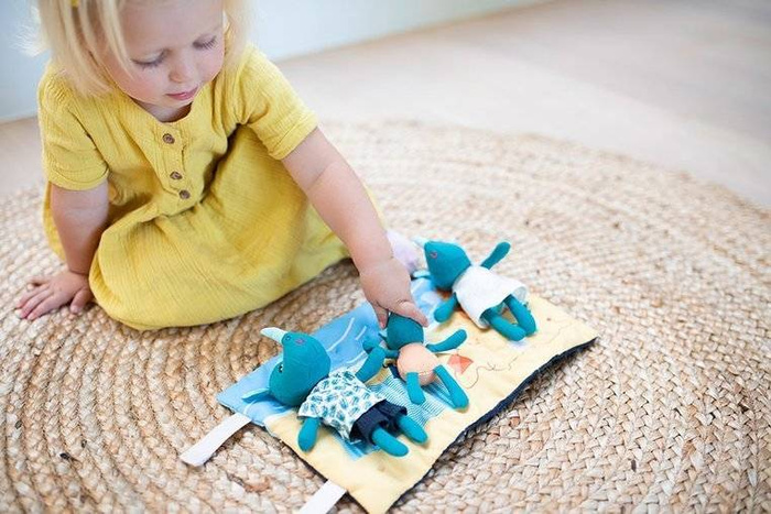 Mini przytulanki Rodzina nosorożców z matą Nosorożec Marius Lilliputiens