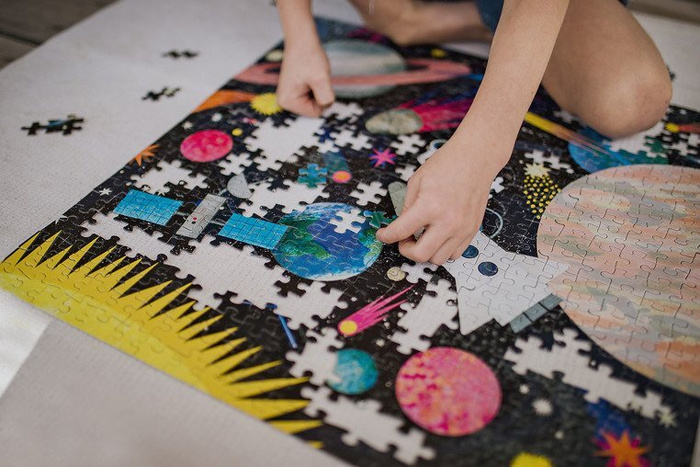 Puzzle rodzinne świecące w ciemności Kosmos 500 el Mudpuppy