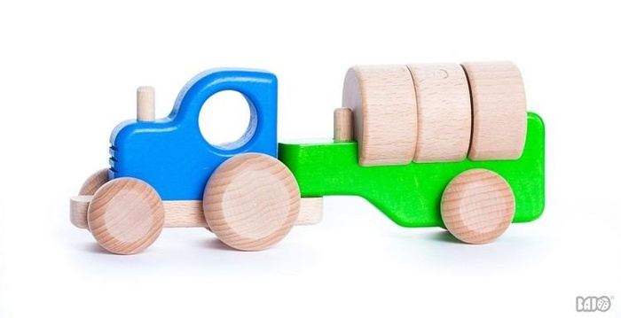 Mały traktor z przyczepą i klockami, Bajo