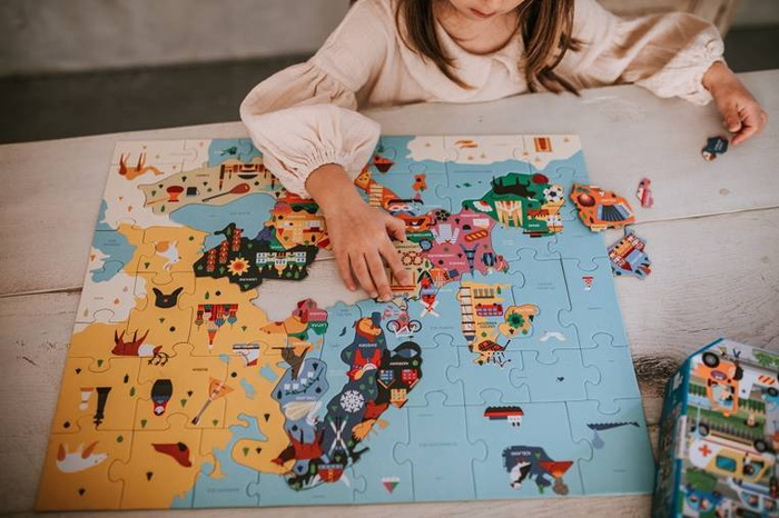 Puzzle Mapa Europy z elementami w kształcie państw 70 el Mudpuppy