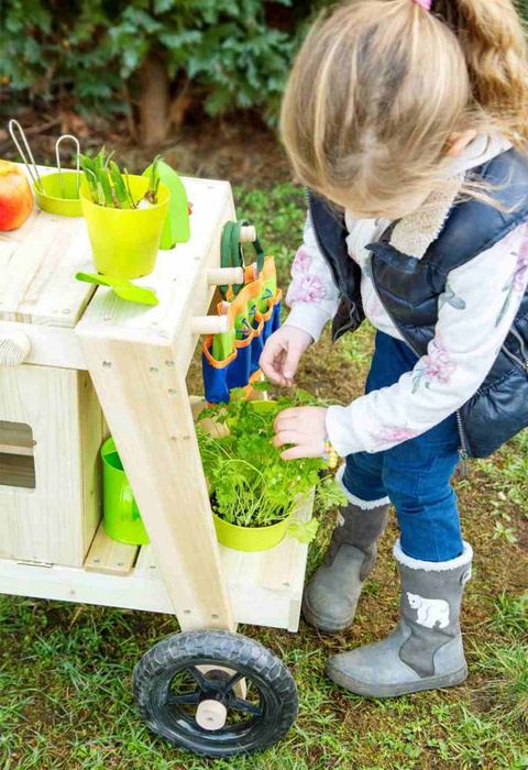 Mobilna drewniana kuchnia dla dzieci zabawy w ogrodzie Small Foot