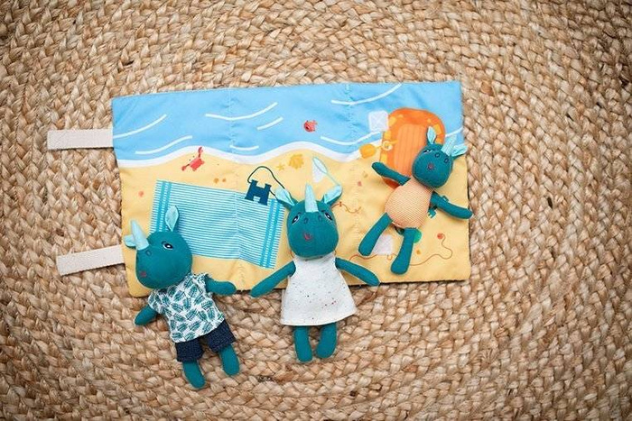 Mini przytulanki Rodzina nosorożców z matą Nosorożec Marius Lilliputiens